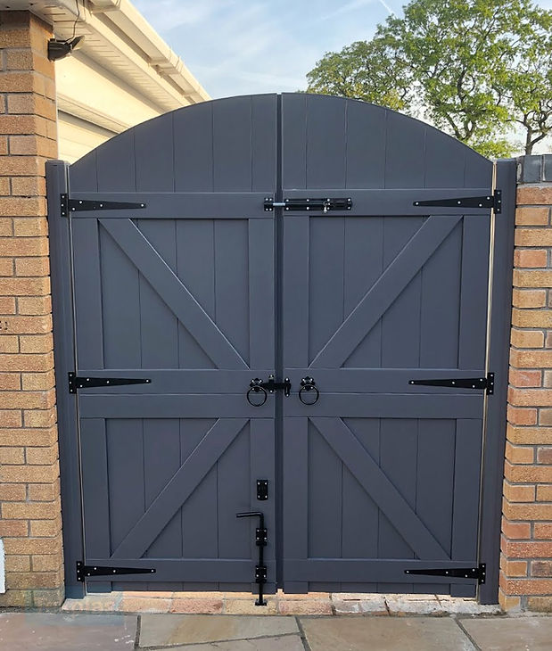 PVC Driveway Gates Amazing Fences